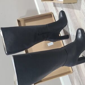 Black Heeled Boots